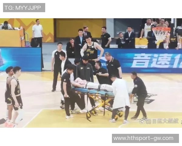 SGA再遭犯规困扰文班意外受伤下场休息引发关注